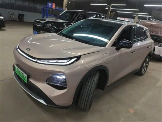 Фотография автомобиля — Changan Qiyuan Q05