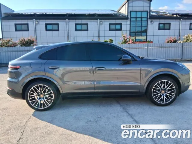 Porsche Cayenne — Фото автомобиля 8