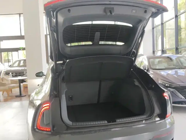 Audi E5 Sportback — Фото автомобиля 18