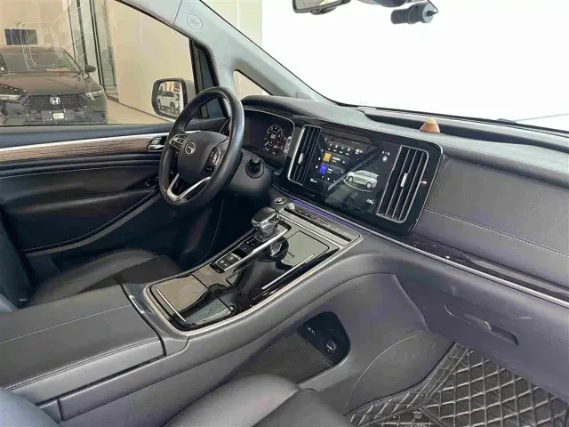 GAC Trumpchi M8 — Фото автомобиля 20