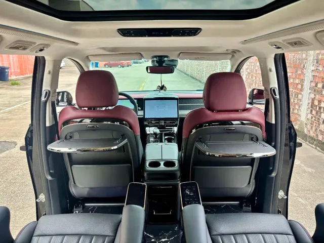 GAC Trumpchi E9 — Фото автомобиля 13