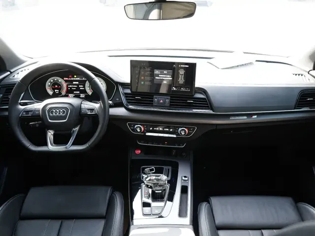 Audi Q5L — Фото автомобиля 5