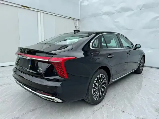Hongqi H5 — Фото автомобиля 7