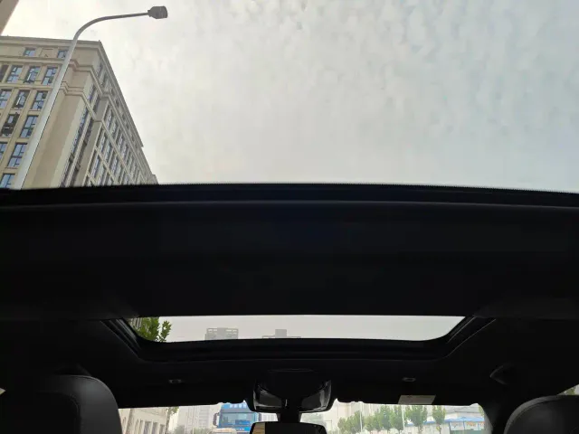 BMW 5 Series — Фото автомобиля 14