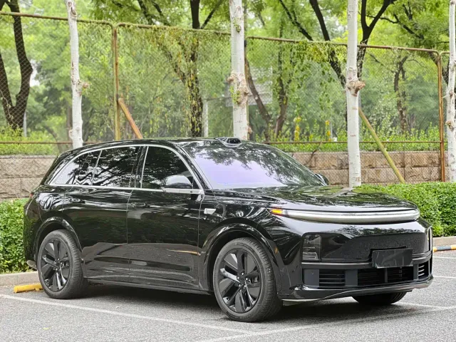 Li Auto L7 — Фото автомобиля 3