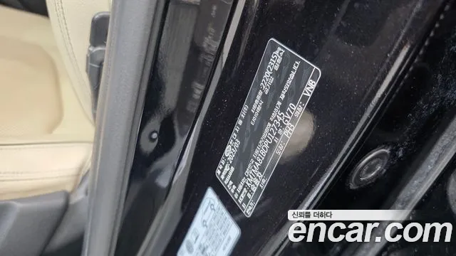 Genesis GV70 — Фото автомобиля 30