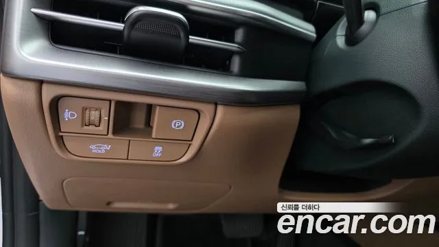 Hyundai Grandeur Grandeur (GN7) 2.5 Бензин 2WD — Фото автомобиля 26
