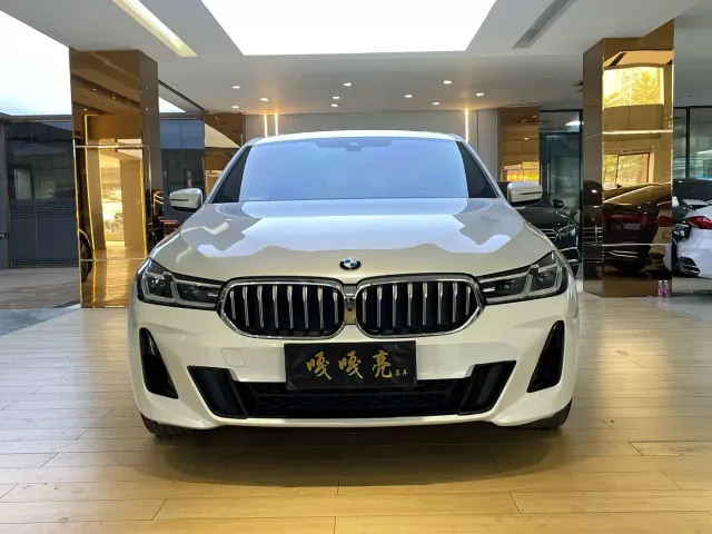 BMW 6 Series Gran Turismo — Фото автомобиля 2