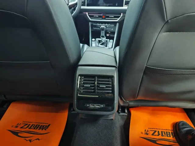 Volkswagen Sagitar — Фото автомобиля 22
