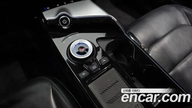 Kia EV6 — Фото автомобиля 12