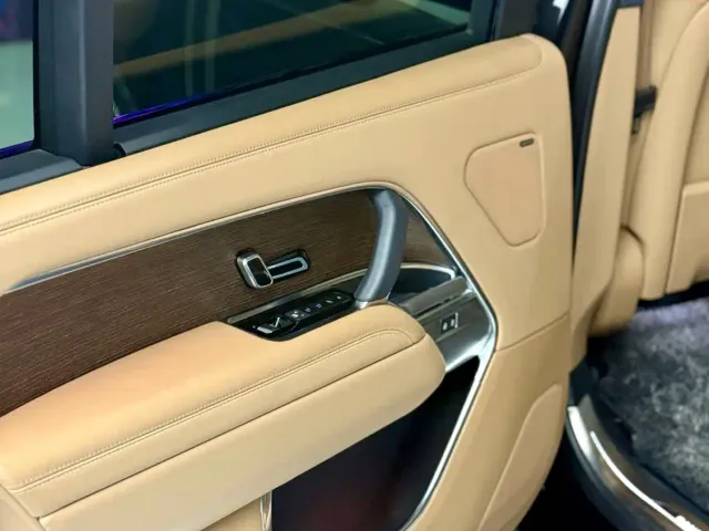Land Rover Range Rover — Фото автомобиля 15