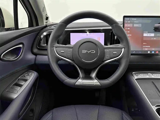 BYD Seal 05 DM-i — Фото автомобиля 9