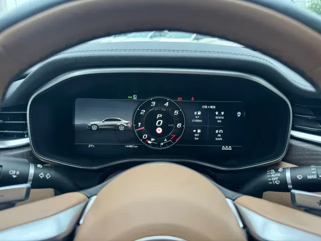 Jaguar XFL — Фото автомобиля 7