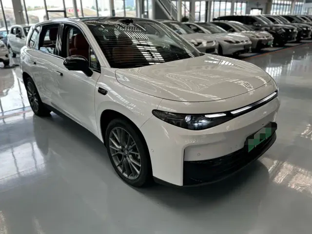Leapmotor C10 — Фото автомобиля 3