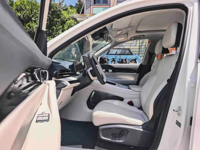 Geely Galaxy E5 — Фото автомобиля 4