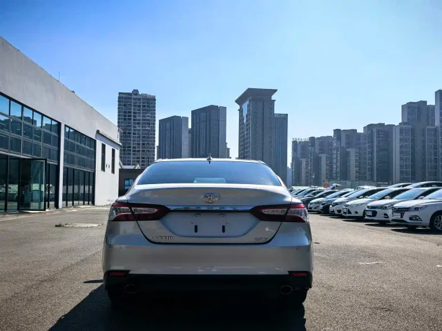 Toyota Camry — Фото автомобиля 10