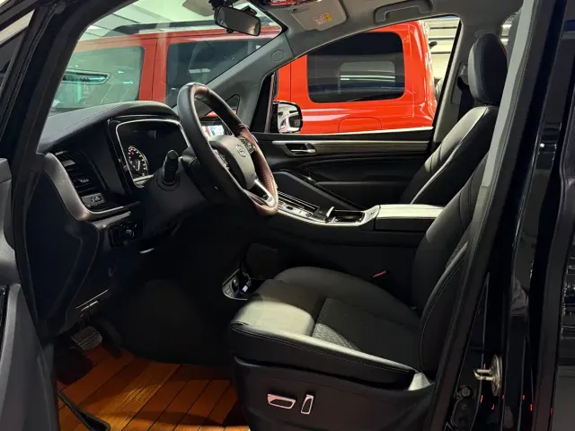 GAC Trumpchi M8 — Фото автомобиля 15
