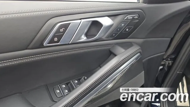 BMW X6 xDrive40i M Sport — Фото автомобиля 27