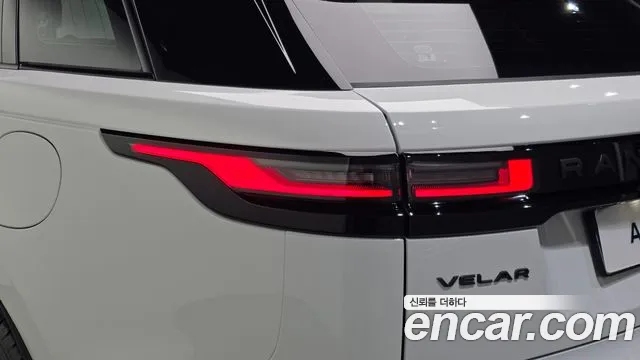Land Rover Range Rover Velar — Фото автомобиля 19