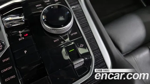 BMW X6 xDrive40i M Sport — Фото автомобиля 9
