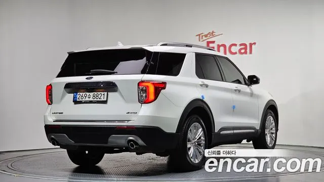 Ford Explorer Explorer 6 поколение — Фото автомобиля 2