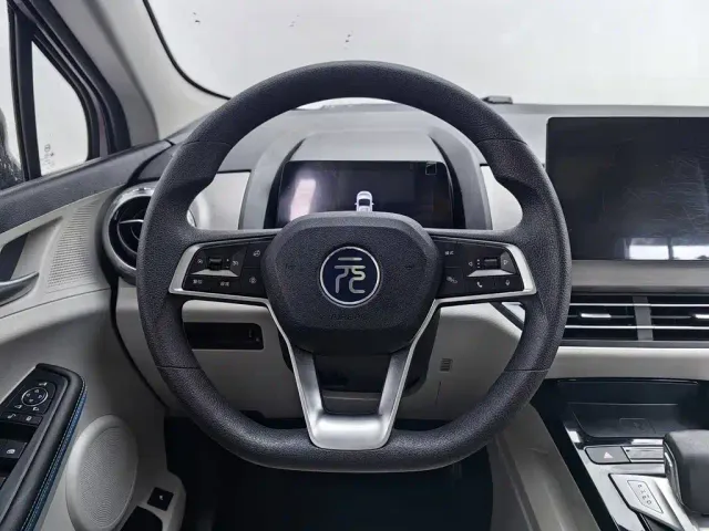 BYD Yuan Pro — Фото автомобиля 11