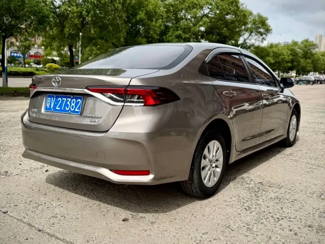 Toyota Corolla — Фото автомобиля 6