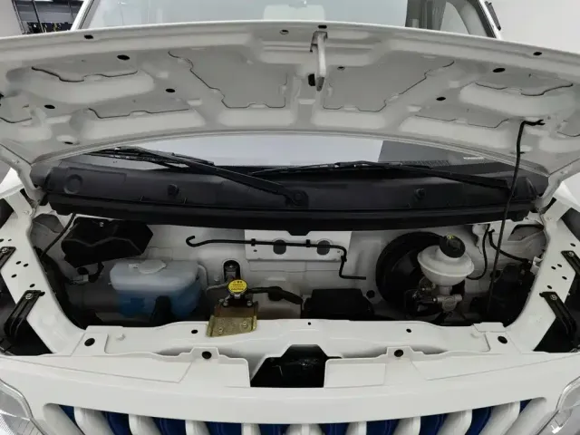 Changan Kaicheng Changan Ruixing EM80 2024 Hatchback Standard 2 Seats 41.86kWh — Фото автомобиля 6