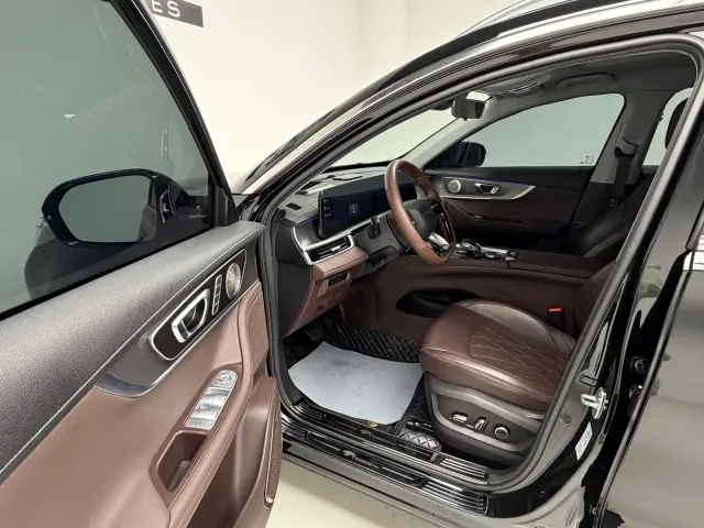 Chery Tiggo 8 PRO — Фото автомобиля 13