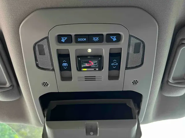 Toyota Highlander — Фото автомобиля 16