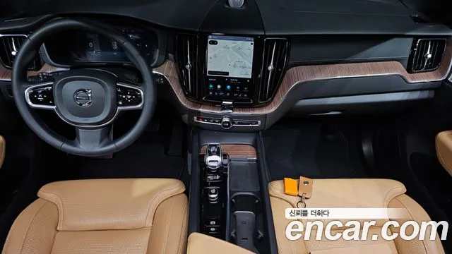 Volvo XC60 Generation 2 — Фото автомобиля 7