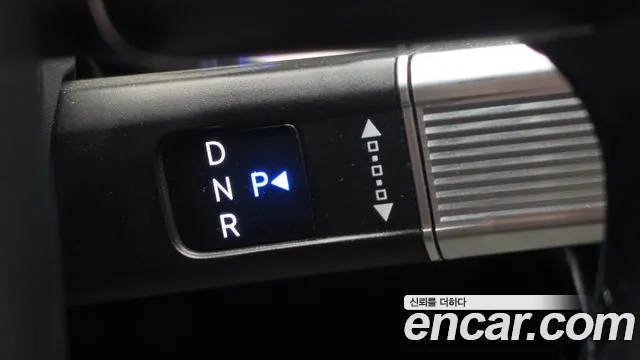 Hyundai Grandeur GN7 — Фото автомобиля 9
