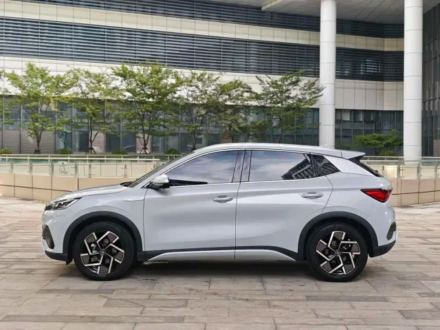 BYD Yuan PLUS — Фото автомобиля 2