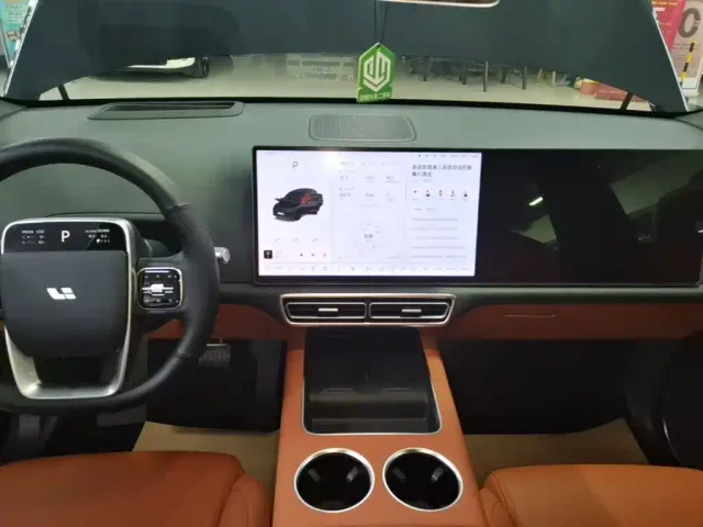 Li Auto L6 — Фото автомобиля 12