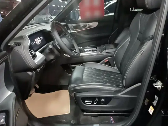 GAC Trumpchi GS8 — Фото автомобиля 14