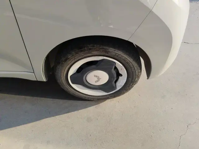 Wuling Hongguang Mini EV — Фото автомобиля 6