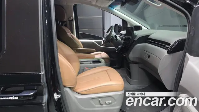 Hyundai Staria Staria Lounge 7 мест — Фото автомобиля 11