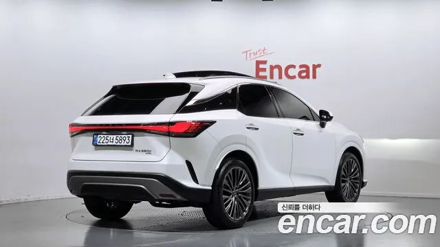 Lexus RX — Фото автомобиля 2