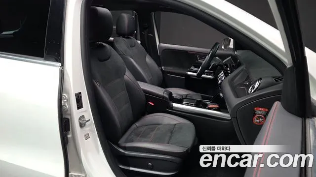 Mercedes-Benz GLA-Class H247 — Фото автомобиля 11