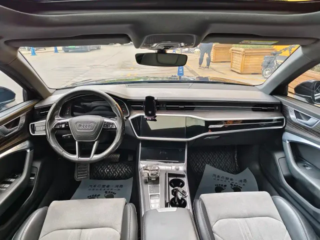 Audi A6L — Фото автомобиля 8