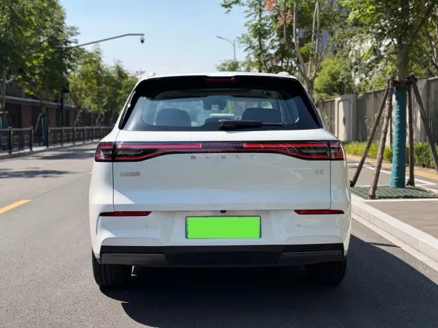 Geely Galaxy E5 — Фото автомобиля 11