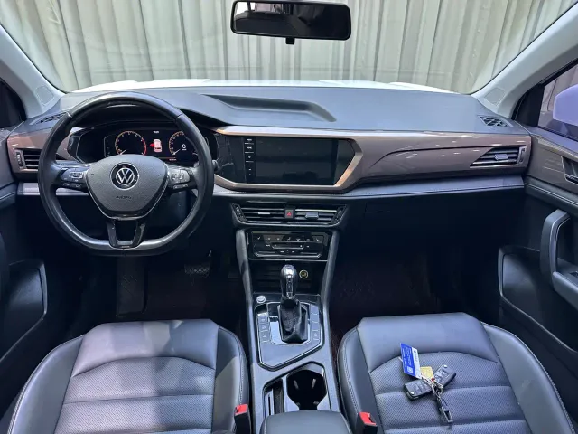 Volkswagen Tharu — Фото автомобиля 12