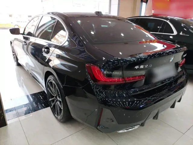 BMW 3 Series — Фото автомобиля 22
