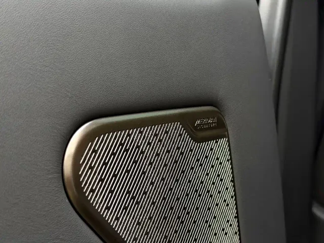 Land Rover Range Rover — Фото автомобиля 8
