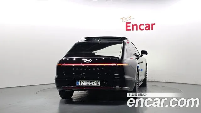 Hyundai Grandeur Grandeur (GN7) 2.5 Бензин 2WD — Фото автомобиля 4