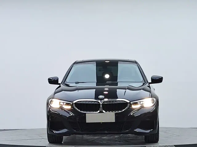 BMW 3 Series — Фото автомобиля 2
