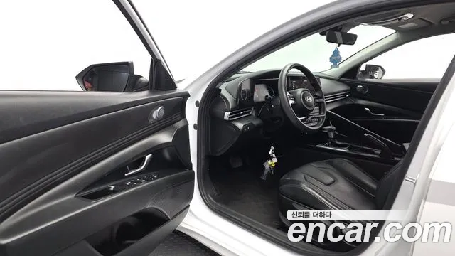 Hyundai Avante — Фото автомобиля 15