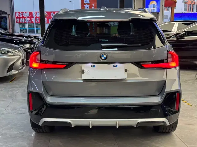 BMW X1 — Фото автомобиля 11