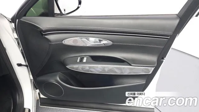 Genesis GV70 — Фото автомобиля 13