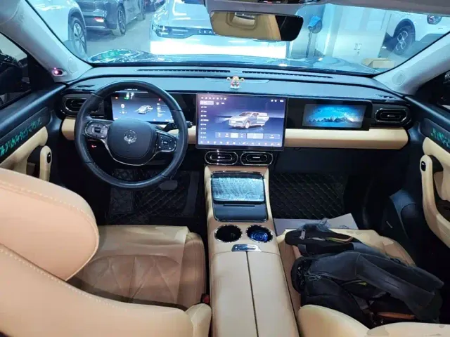 Leapmotor C11 — Фото автомобиля 9